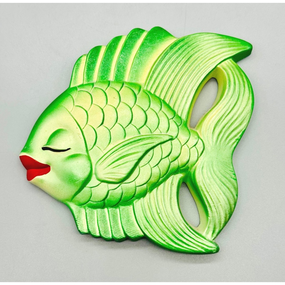 Miller Studio Wall Plaque Green Kissing Fish Chalkware Vintage MCM Bathroom 5.5"